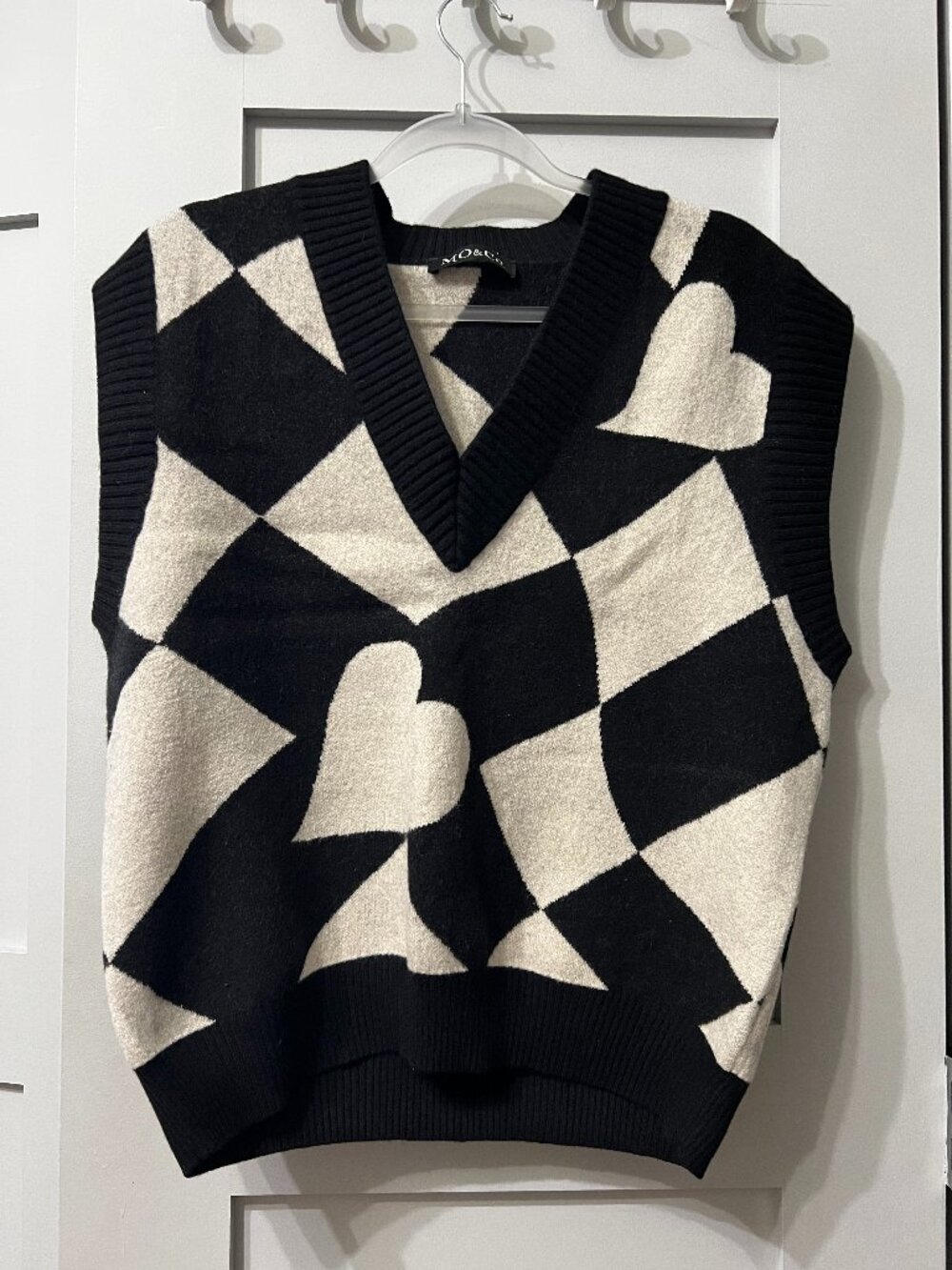 MO&Co Sleeveless Sweater
